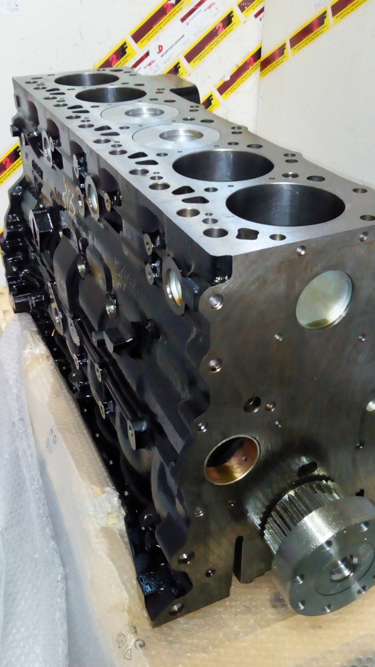 BLOQUE NUEVO ARMADO CUMMINS IVECO QSB 6.7