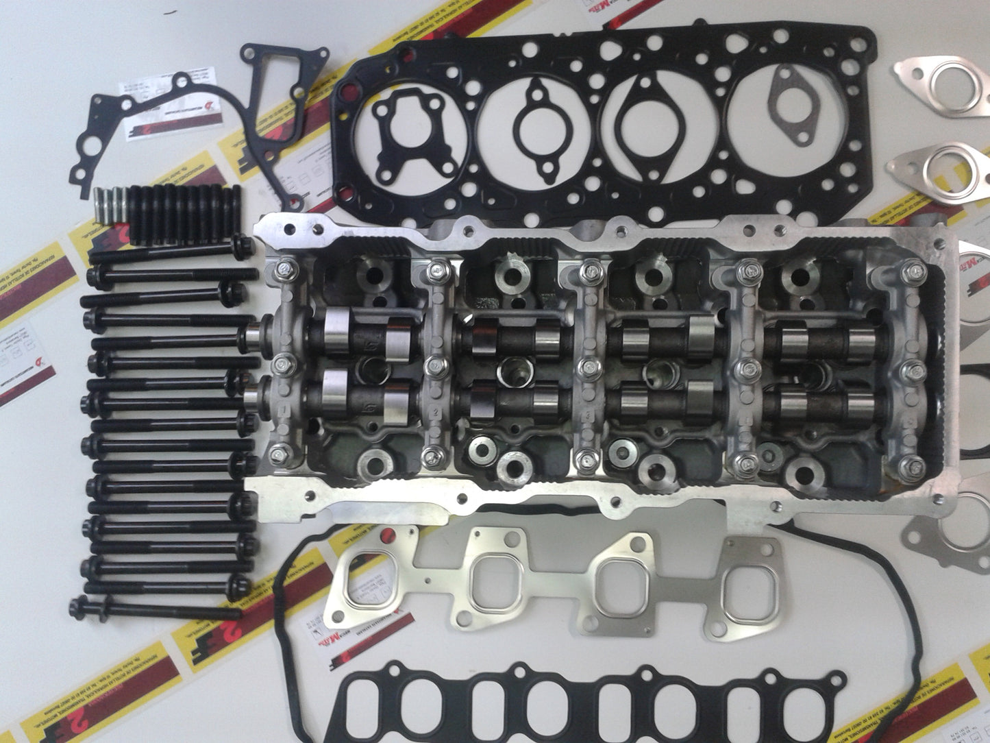 NISSAN ZD 30 CULATA ( completa con arboles de levas )