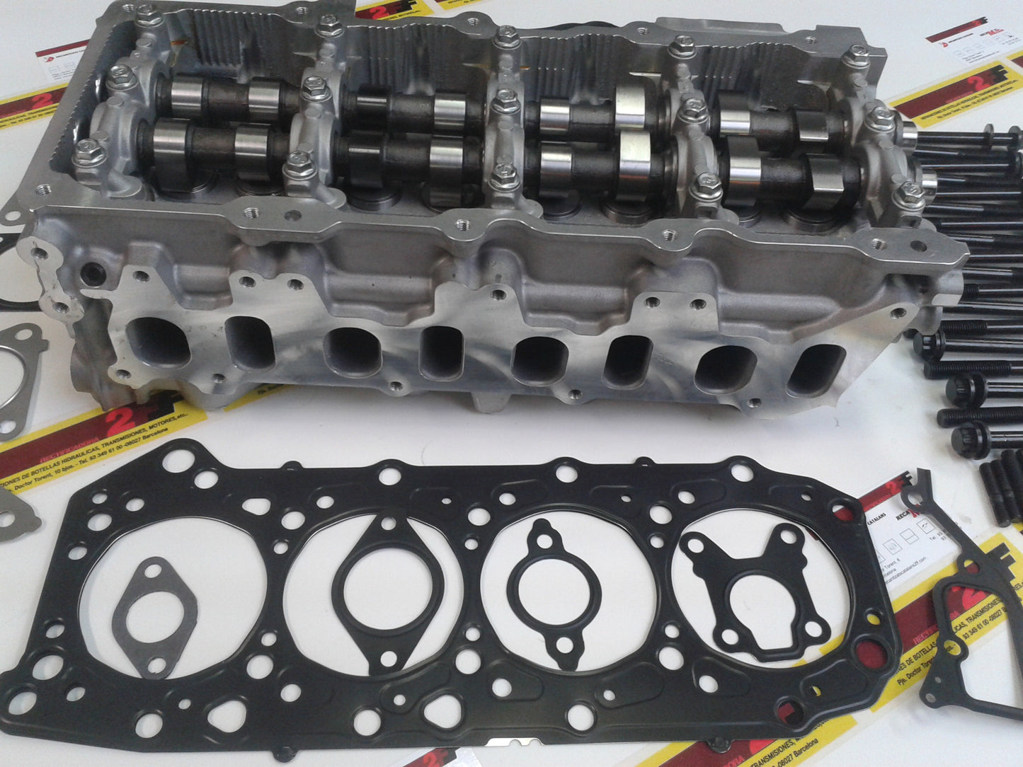 NISSAN ZD 30 CULATA ( completa con arboles de levas )