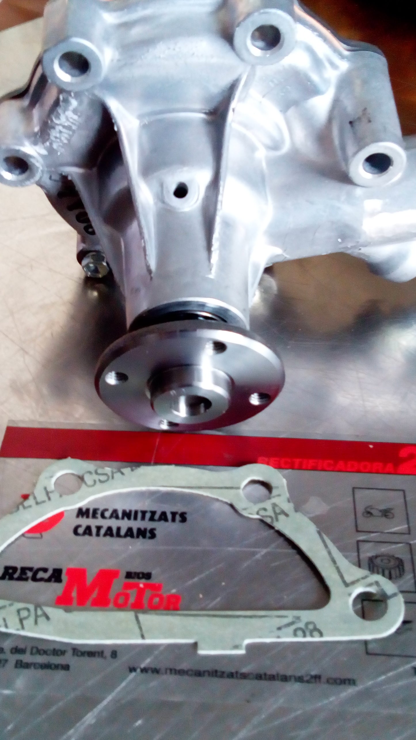 BOMBA DE AGUA MITSUBISHI SOLE