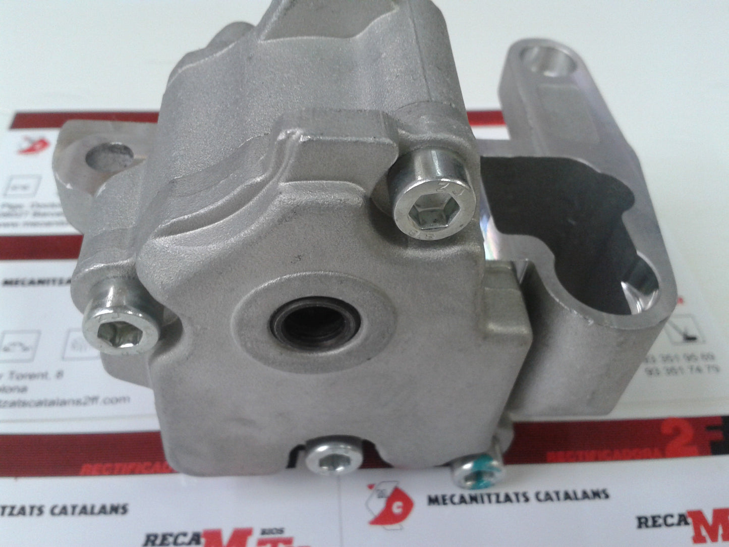 BOMBA ACEITE AUDI - SEAT - SKODA - VOLKSWAGEN 2.0 TDI 16V