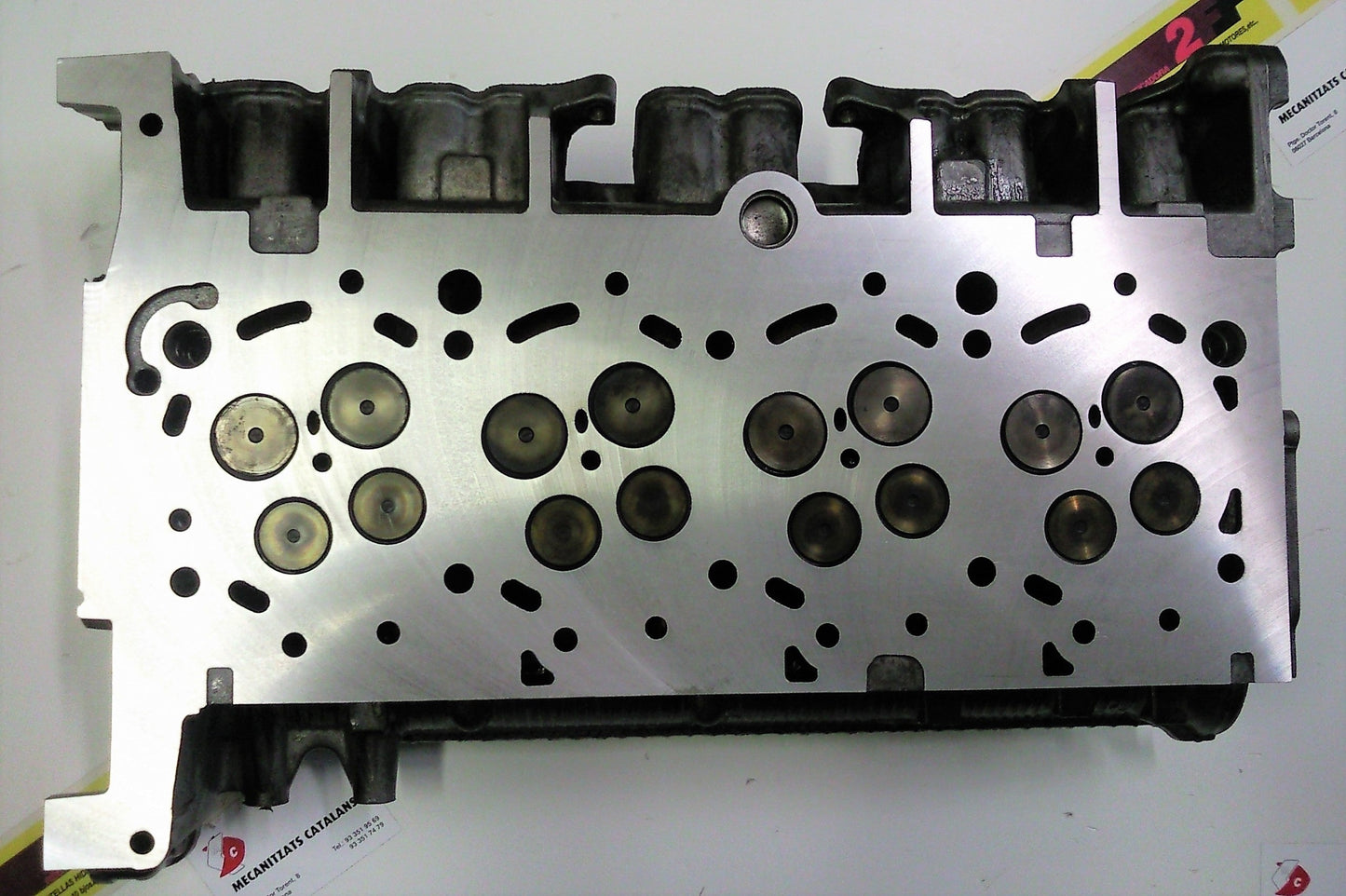 CULATA LAND ROVER DEFENDER TD4 2.2 ( semi completa )