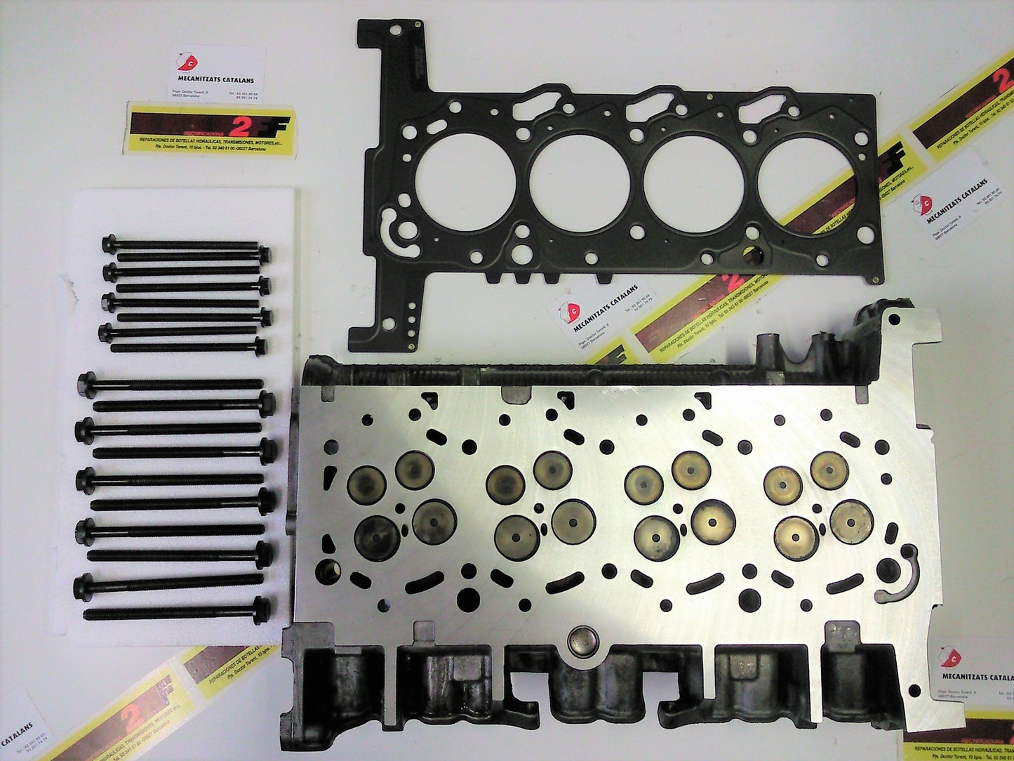 CULATA LAND ROVER DEFENDER TD4 2.2 ( semi completa )