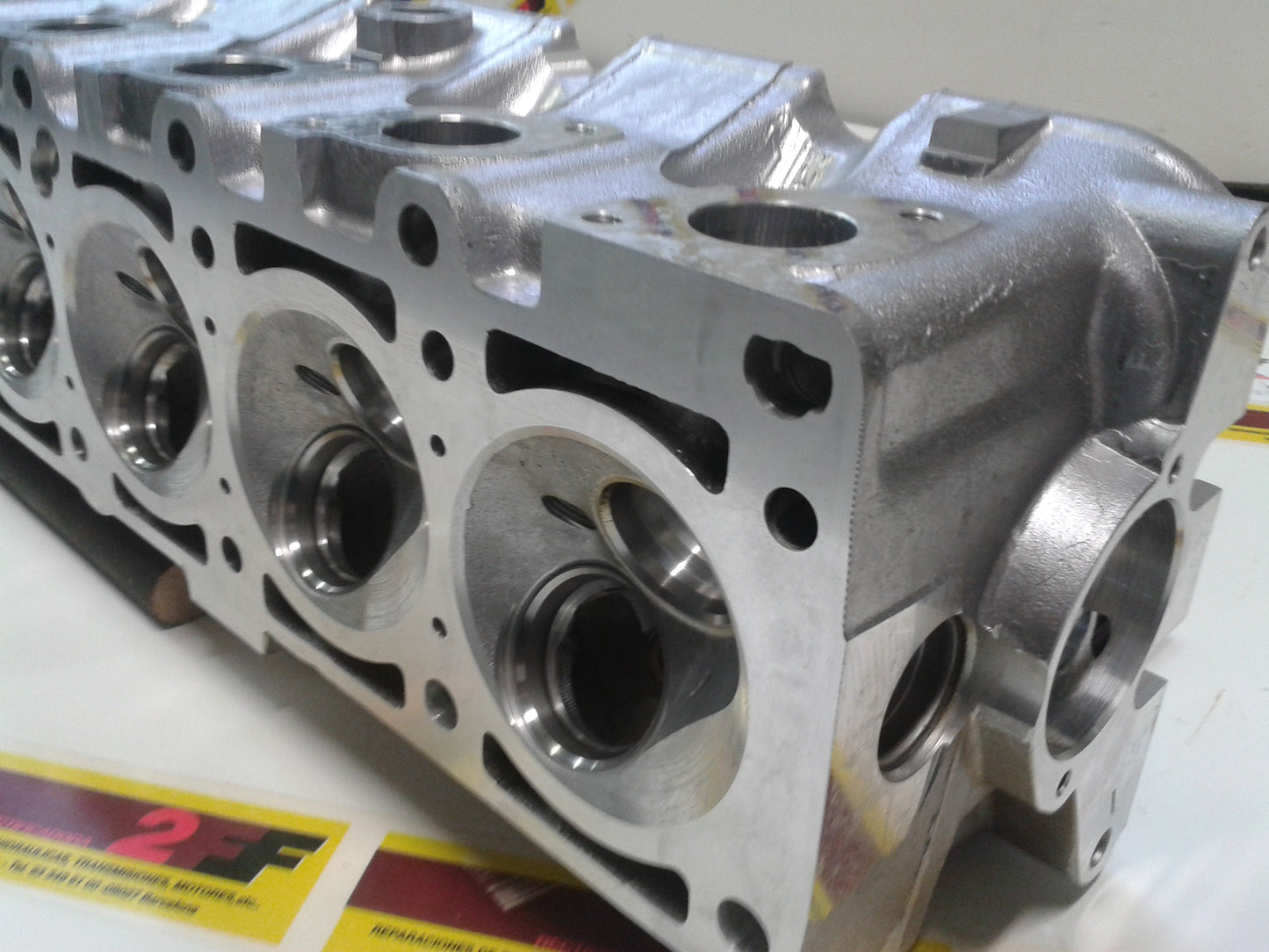 CULATA DESNUDA BMW M20 ( 6 cilindros 12 valvulas ) E30 E34 E28