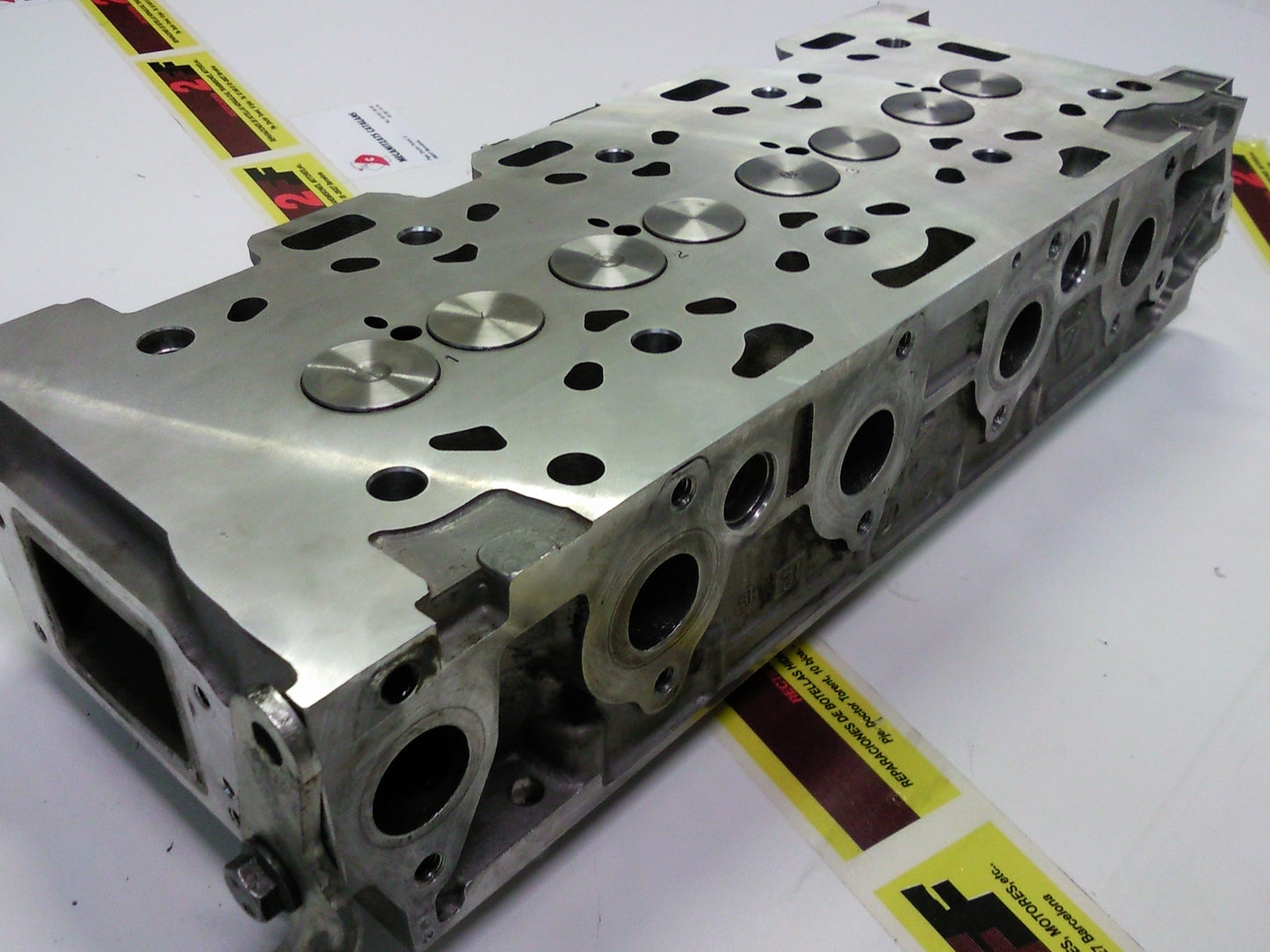 CULATA CITROEN PEUGEOT FORD MAZDA TOYOTA 1.4 HDI 8v ( Completa )
