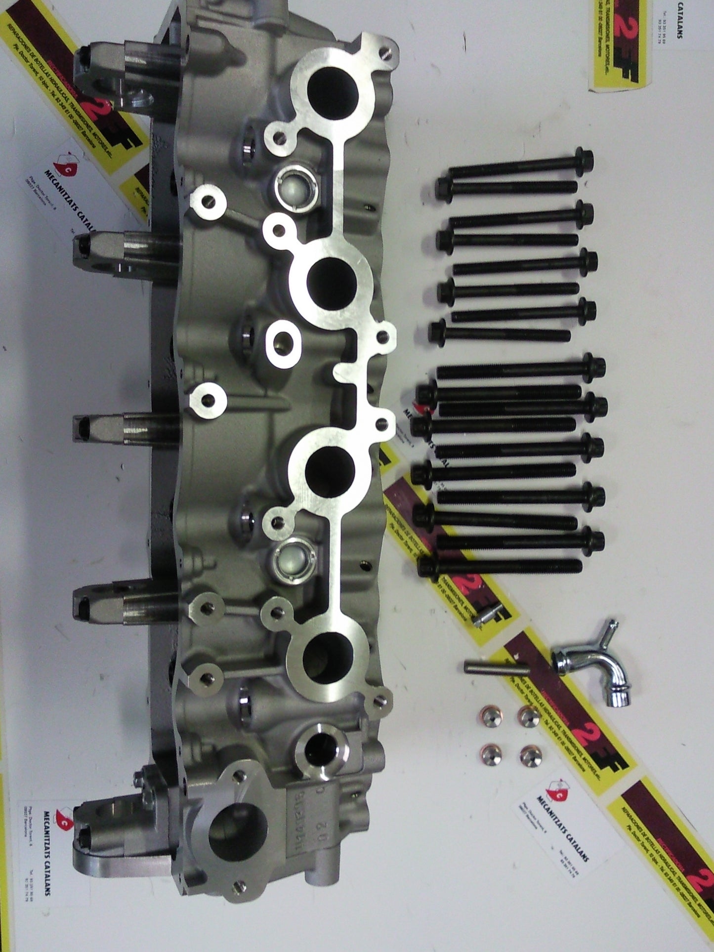 CULATA FORD MAZDA 2.5 TDI 12 VALVULAS ( desnuda )