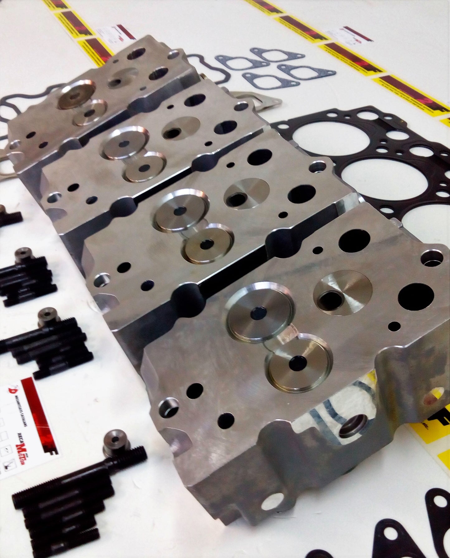 CULATA TOYOTA 2.5 TD ( motor VM )
