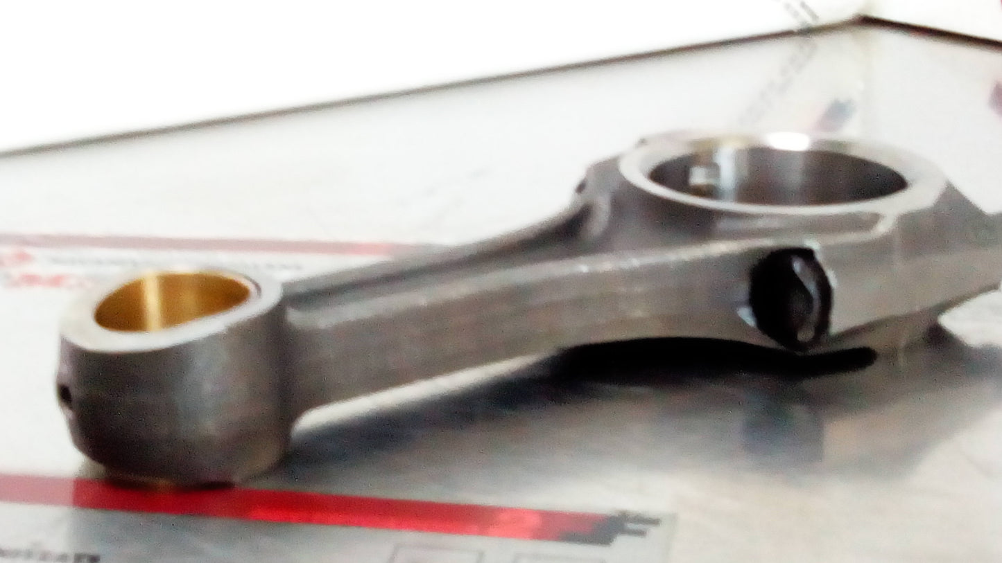 BIELA NISSAN TERRANO TD27