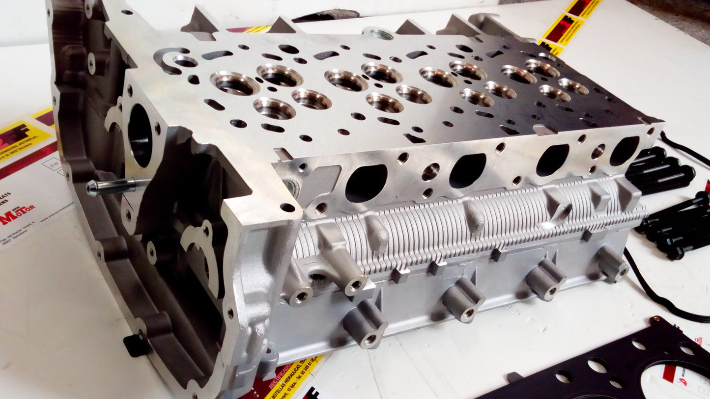 CULATA FORD - LAND ROVER 2.4 cc ( desnuda )