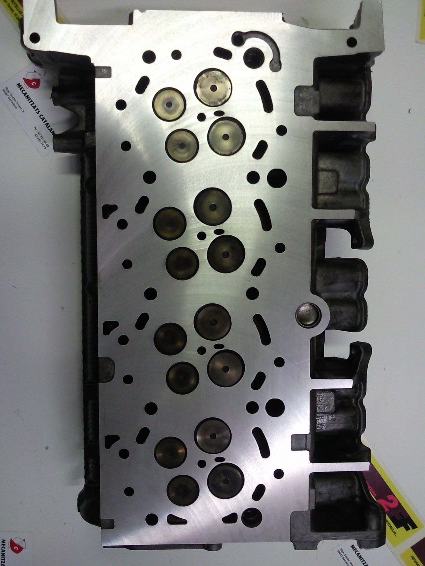CULATA FORD 2.4 cc ( valvulas y muelles )