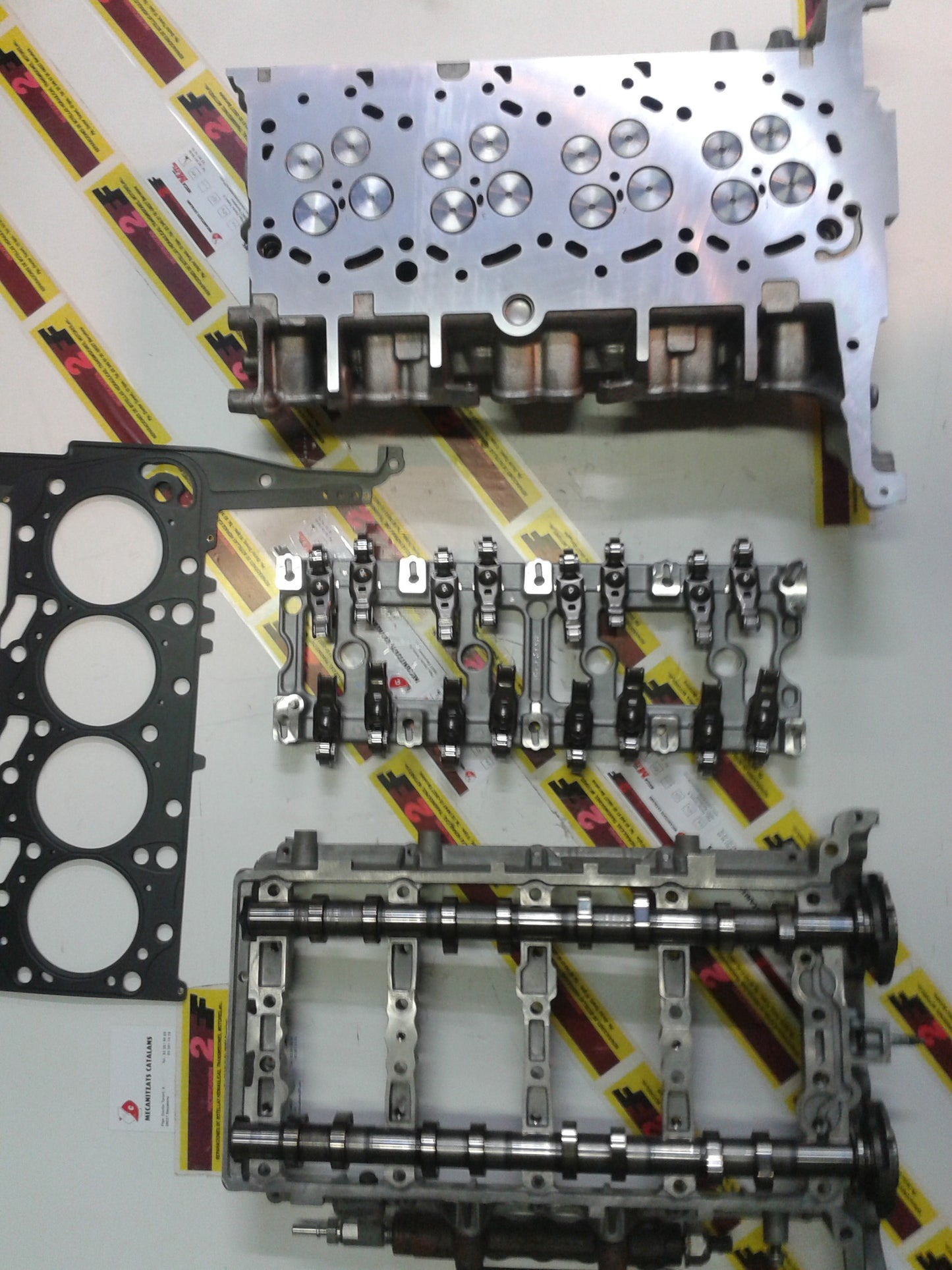CULATA FORD 2.4 cc ( completa )