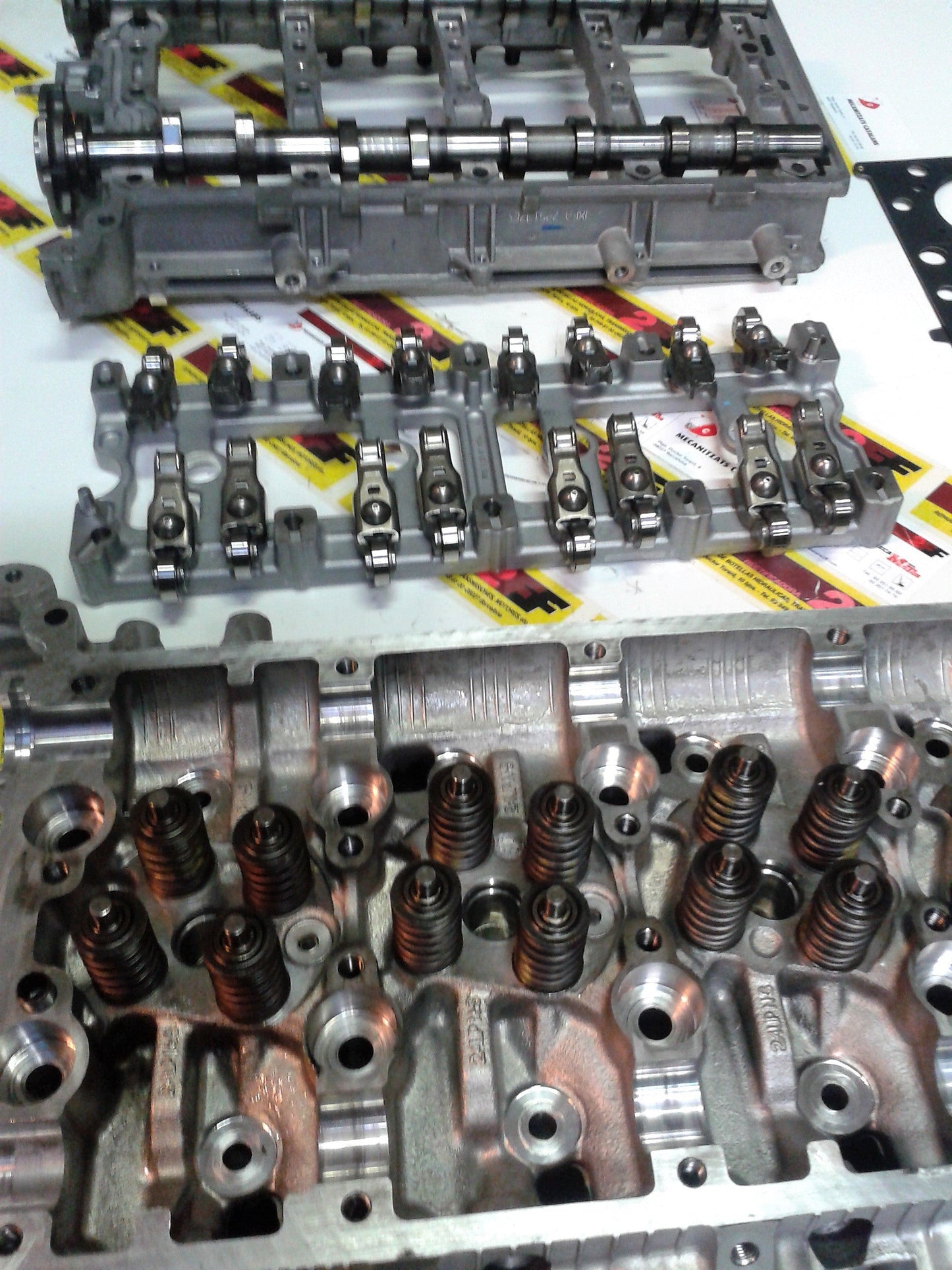 CULATA FORD 2.4 – LAND ROVER ( completa con arboles )