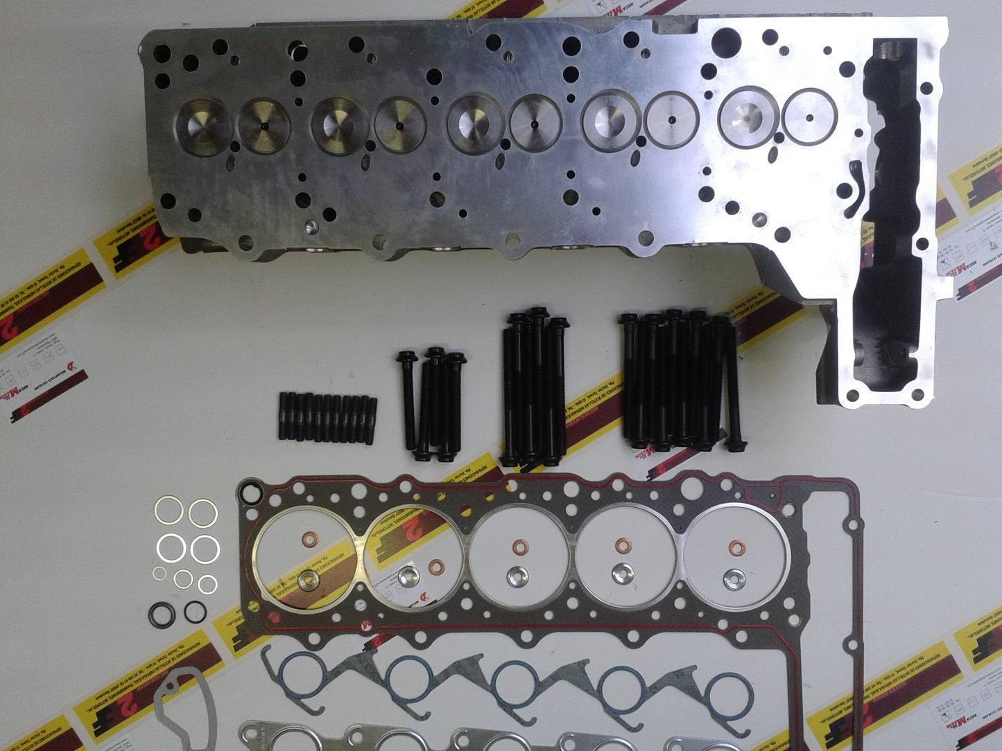 CULATA MERCEDES MB602 2.5TD - 2.9 TD 5 CILINDROS ( armada )
