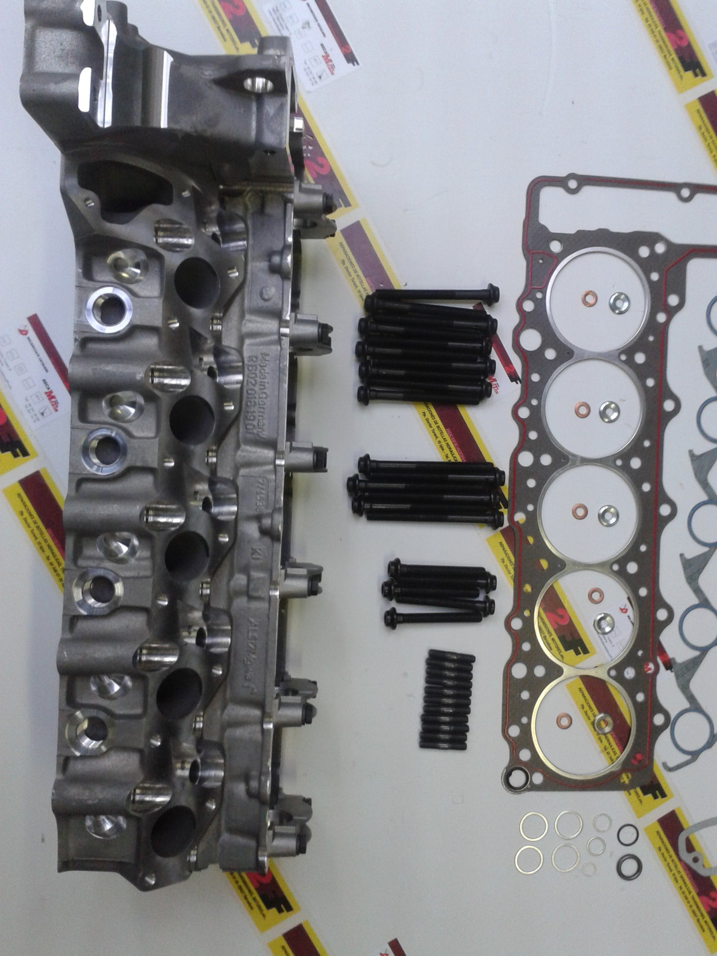 CULATA MERCEDES MB602 2.5TD - 2.9 TD 5 CILINDROS ( armada )